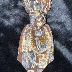 Gold Pearl Multi-Chain Scarf Pin